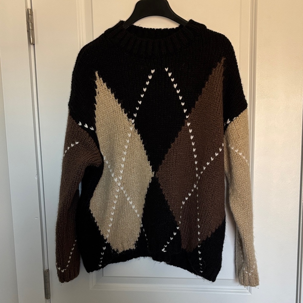 Zara Diamond Pattern Sweater - Black, Brown, and Cream